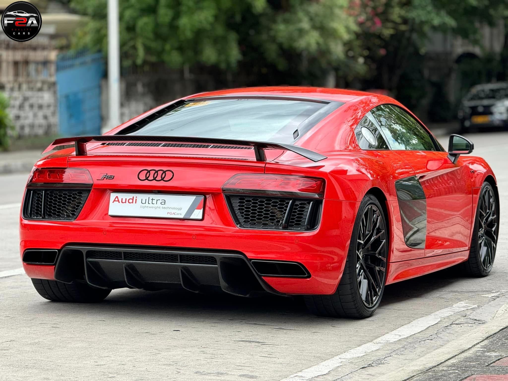 Audi R8 v10